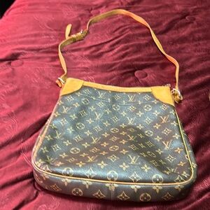 Louisvuitton messenger vintage shoulder bag authentic